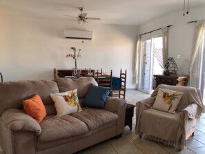 Open plan living and dining area