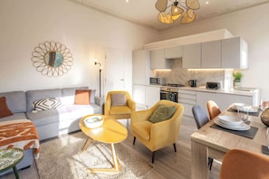 Seabourne Villas, Eastbourne - Host & Stay