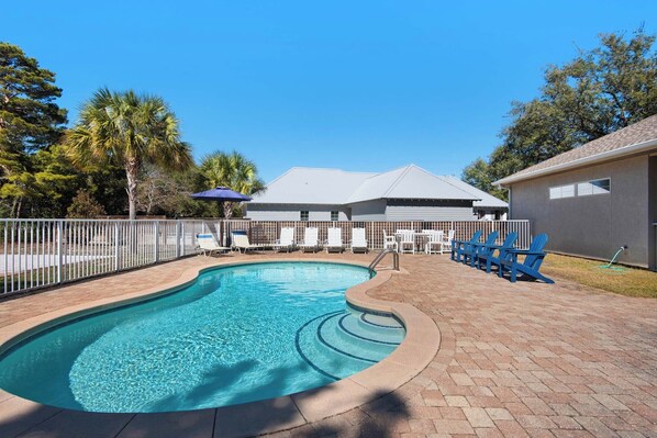 Private Pool at Beach Retreat