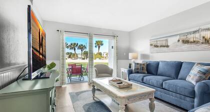 🌊BeachFRONT Complex~Beachside Pool~Tennis~2BR El Matador 210