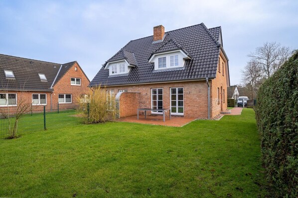 Holiday Home Exterior [summer]
