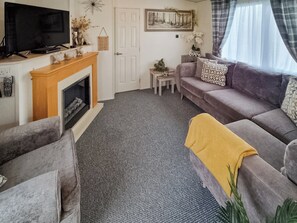 Living area | Roe Meadow 3 - K & J’s Hot Tub Retreats, Newton Stewart