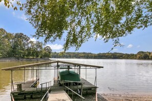 The tranquil waters of Lake Barkley
