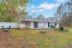 Architecture, Building, Outdoors, Shelter, Cottage