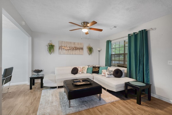 Home Decor, Furniture, Table, Coffee Table, Ceiling Fan