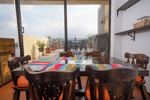 Outdoor dining