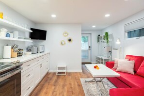 Smart TV and Wifi are provided