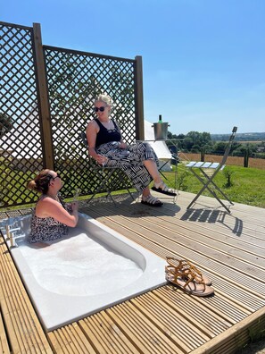 Bain à remous extérieur