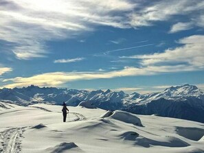 Snow and ski sports