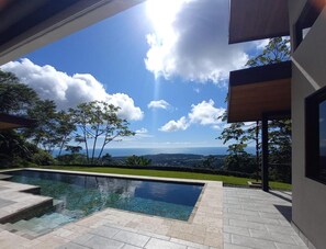 Private, spacious, surrounded by nature with amazing ocean view!