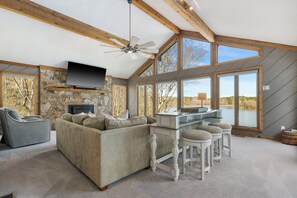 Family Room views of the Lake with retractable blinds.