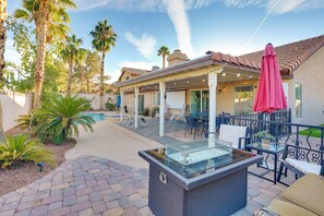 Fire Pit | Outdoor Seating | Gas Grill