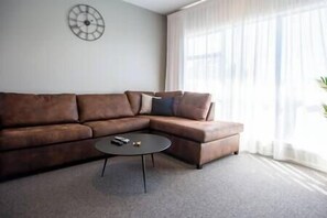 Living Room (1)