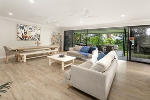 Lounge area