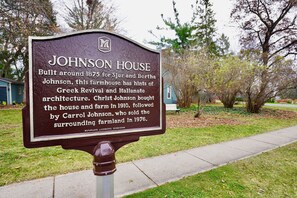 Johnson House