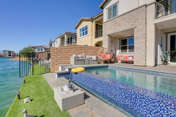 Indio Vacation Rental | 4BR | 4.5BA | 2,697 Sq Ft | 1 Step Required