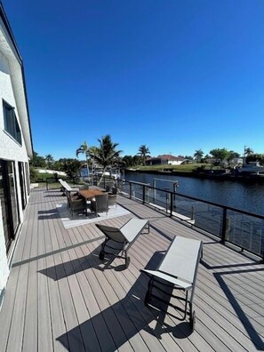 Waterfont Sundeck