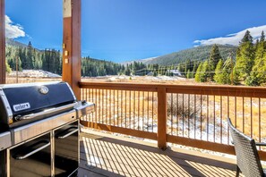 Lounge the day away on the deck while you grill up a feast!