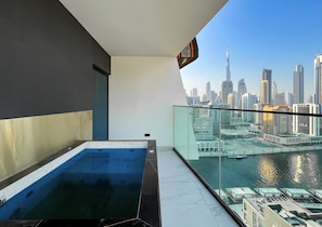 Balcony 2