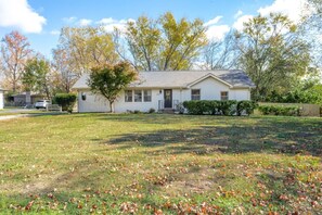 3 bedroom 2 bath and 2 living rooms.