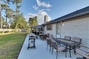 Patio | Gas Grill | Dining Areas