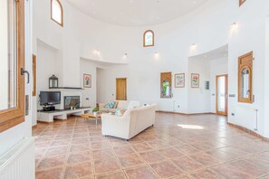 Living room, luchroom