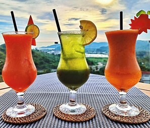 Alimentos y bebidas