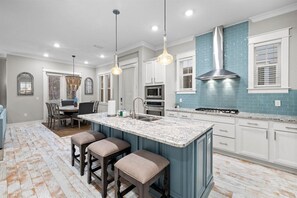 A kitchen that can handle any recipe you throw at it!