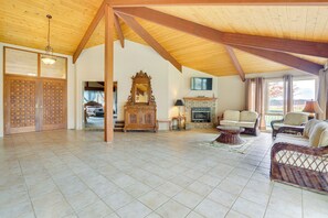 Living Room | Main Level | Gas Fireplace | Free WiFi