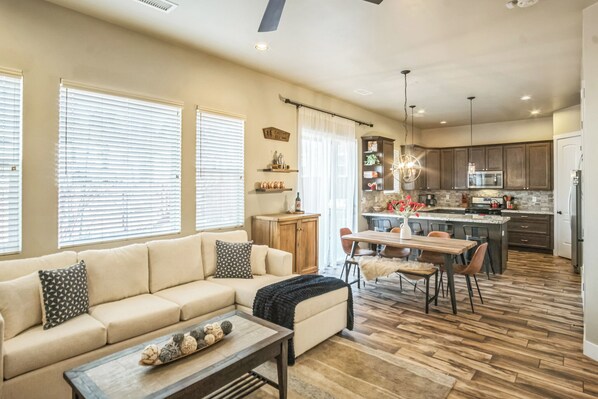 Open and connected living space on the 1st floor