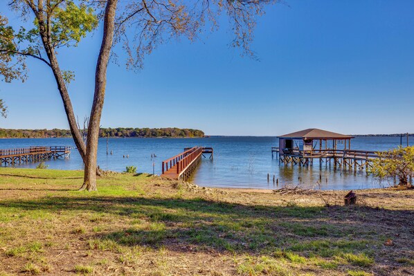 Emory Vacation Rental | 3BR | 2BA | 1,200 Sq Ft | 1 Step to Enter