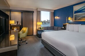 Unit with King bed. Exact unit will be assigned upon arrival. Views, colors, and decor may vary.