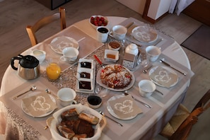 Breakfast meal