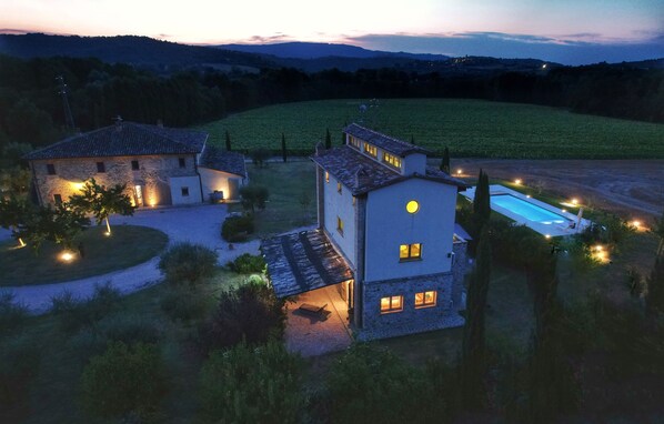 Property building,Night,Bird's eye view