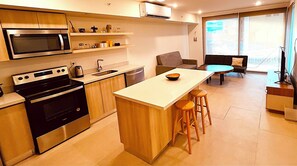 305kitchenlivingdeck