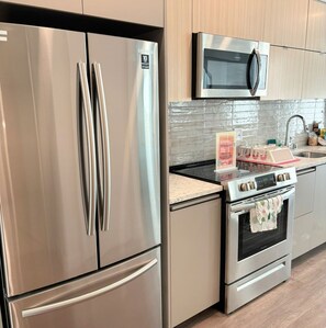 Spacious and Functional: Plenty of room for cooking and entertaining.
