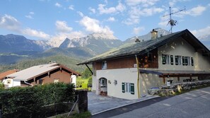 Ferienwohnung für 2-4 Personen, 60 qm, 1 Schlafzimmer und Balkon-Ferienwohnung Kahlersberg