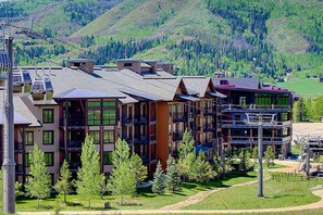 Easy access to the mountain and gondolas