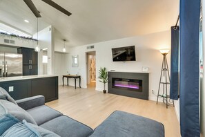 Living Room | Free WiFi | Central A/C & Heat | Electric Fireplace | Smart TV