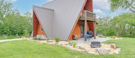Kenton Vacation Rental | 1BR | 1BA | 600 Sq Ft | Small Step to Enter