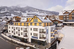 Holiday Home Exterior [winter]