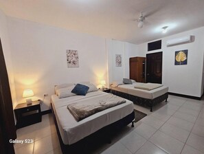 Cuarto principal. 
Aire acondicionado.