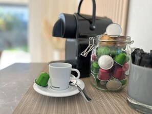 Kaffe och/eller kaffebryggare