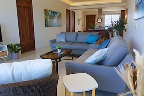 Living Room,TV and multimedia