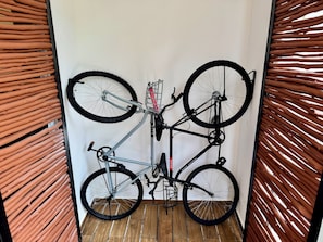 2 Free usage Bicycles