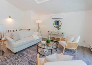 Upstairs Living Area