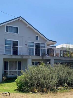 Front exterior 