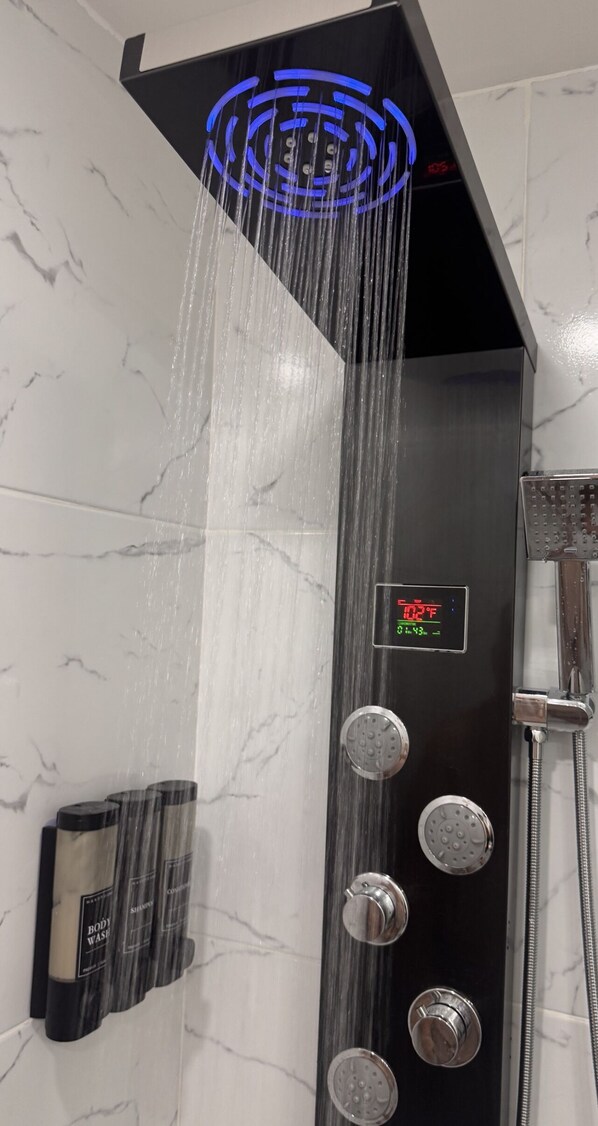 Hand-held showerhead