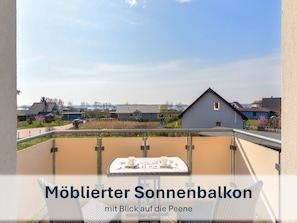 möblierter Sonnenbalkon
