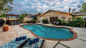 Tranquil Space to Relax Under the Stars